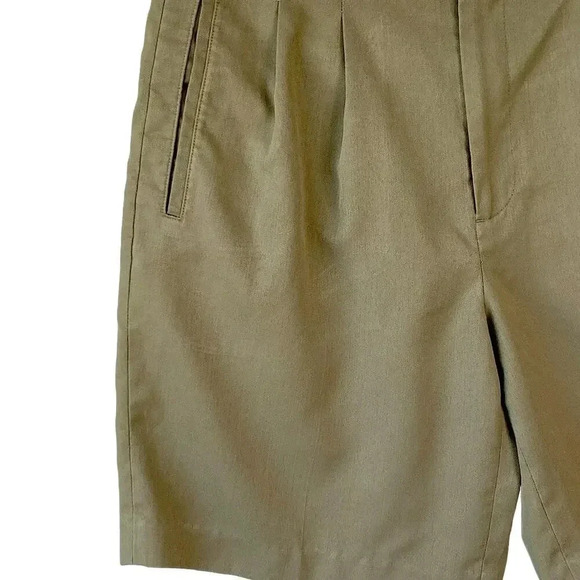 Cutter & Buck Classic Chino Golf Pleated Casual Shorts Size 33 Oyster Green - Picture 5 of 14